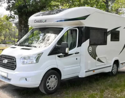 (Dept 37) Chausson Welcome 610. Profilé 4 places carte grise et couchages