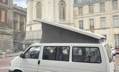 (dept 75) Volkswagen T4. Van aménagé 6 places carte grise et 4 places couchages.