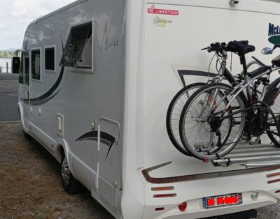 (dept 31) MC LOUIS NEVIS 878 . Intégral 4 places avec lit central et lit de pavillon.