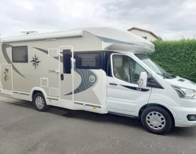(42) Chausson Titanium 758 boite automatique/ Profilé 4 places carte grise et couchages