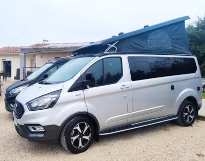 (Dept 26) Ford Nugget + Gris . Van aménagé 5 places carte grise et 4 couchages