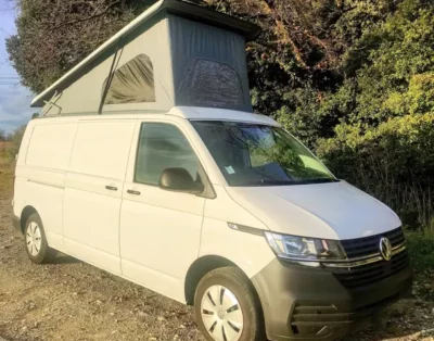 (Dept 26) Volkswagen T6 183XH . Van aménagé 5 places carte grise et 5 couchages
