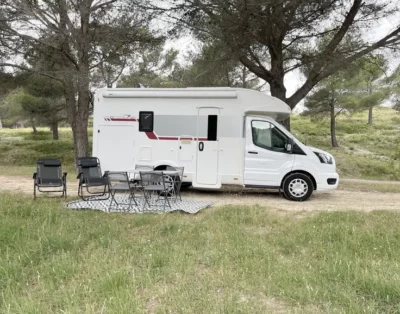 (84) Roller Team Kronos / Profilé 5 places carte grise et 4 places couchages