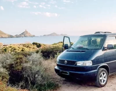 (Dept 20) Volkswagen T4 Transporter (DH) . Van aménagé 3 places carte grise et 2 couchages